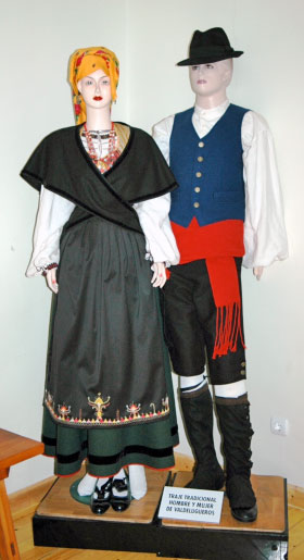 traje de fiestra tradicional de valdelugueros